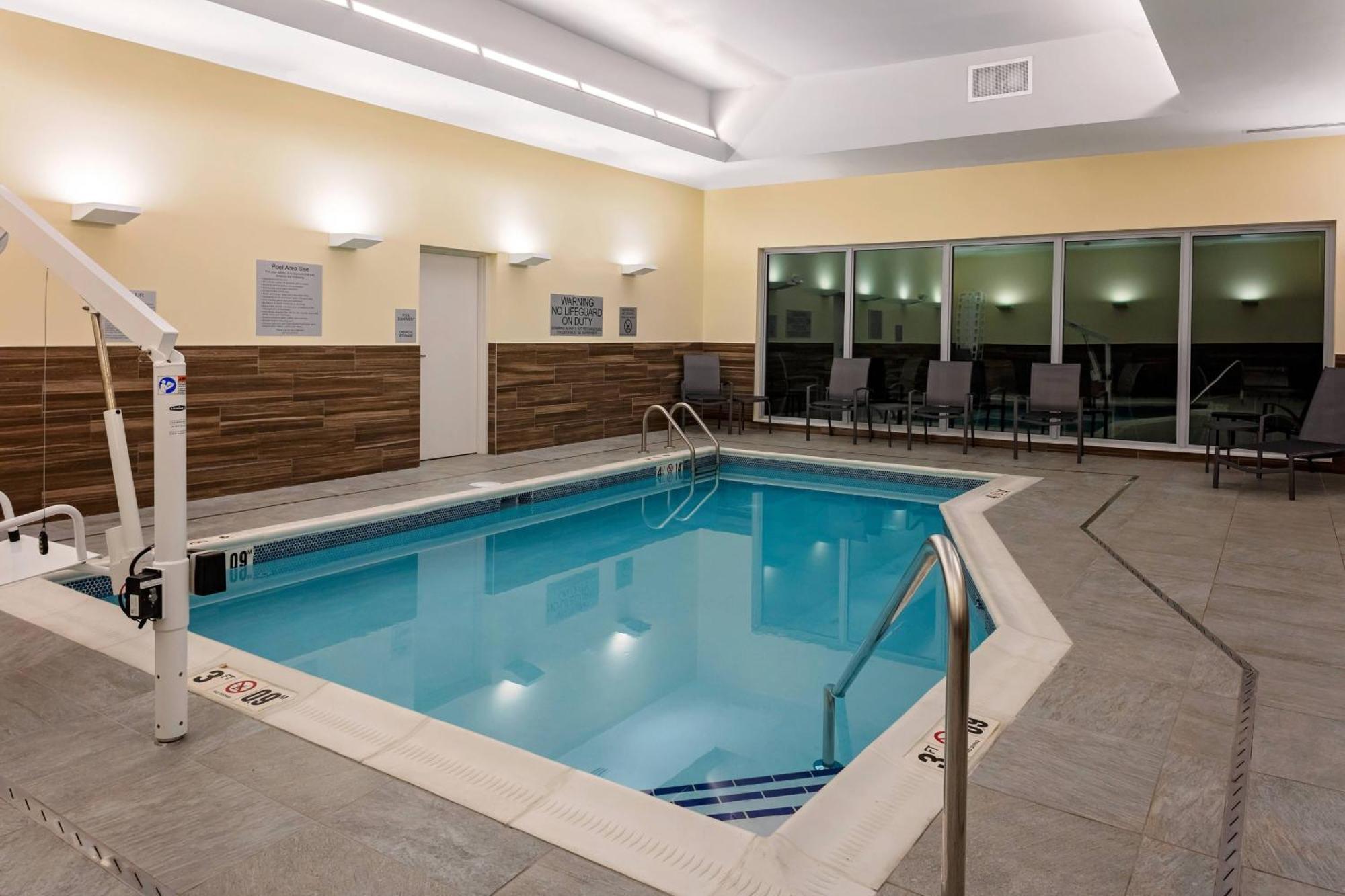 Fairfield By Marriott Port Clinton Waterfront Hotel Exterior foto